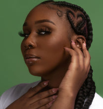 Load image into Gallery viewer, Dosso 3 Bundle Pack Hypoallergenic Braiding Hair, 28 in