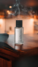 Load image into Gallery viewer, Artisan Perfume & Cologne Spray – 2oz Unisex Fragrance, Gender Neutral