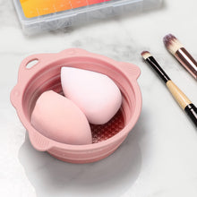 Load image into Gallery viewer, Foldable Silicone Makeup Brush Cleaner Bowl - Portable Cleaning Tool for Brushes, Powder Puffs, and Sponges (Pink)