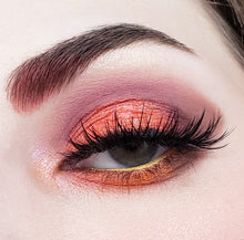 Load image into Gallery viewer, GOLDEN PEACH EYESHADOW PALETTE CP15