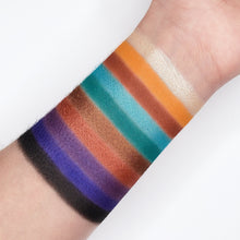 Load image into Gallery viewer, 10 Color OMG Eyeshadow Collection OMG10
