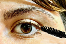 Load image into Gallery viewer, BeezGirl Essential Waterproof Mascara
