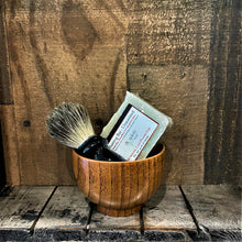 Load image into Gallery viewer, Men's Shaving Sets in Black/Datewood
