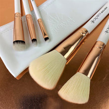 Load image into Gallery viewer, 6 PC TRAVEL BASICS BRUSH SET
