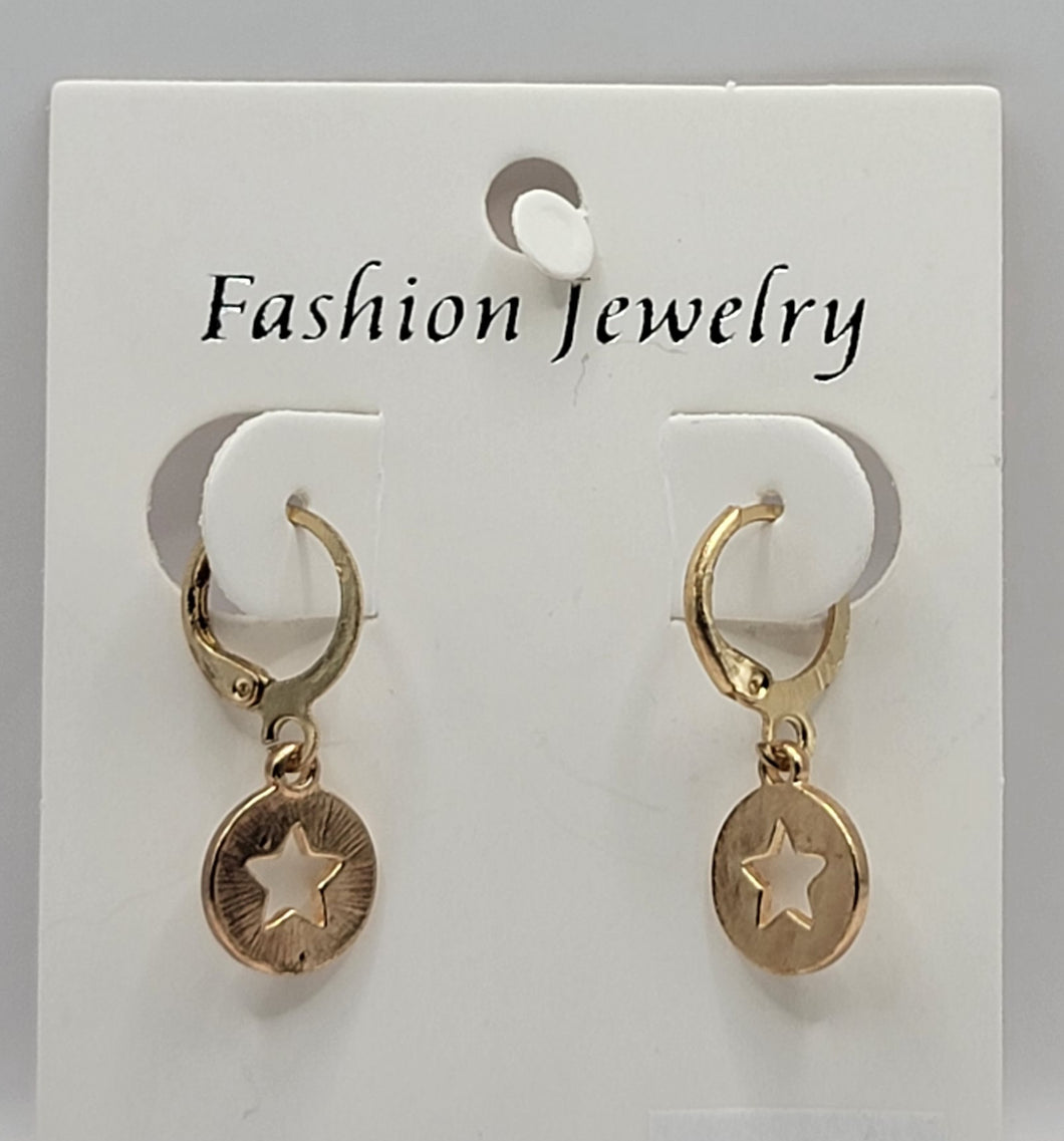 Fashion Jewelry-Gold Star Cutout