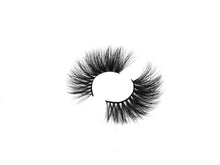 Load image into Gallery viewer, VIP 5D Mink Eyelashes, Classic &amp; 25 mm
